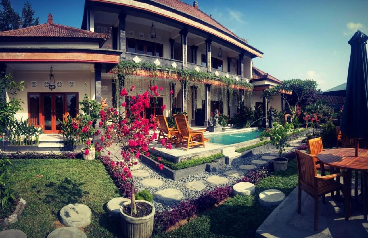 Pondok Ayu Homestay Ubud Esterno foto