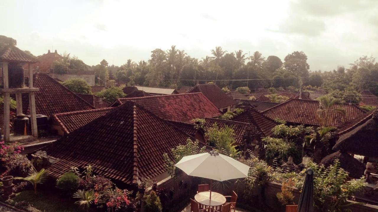 Pondok Ayu Homestay Ubud Esterno foto