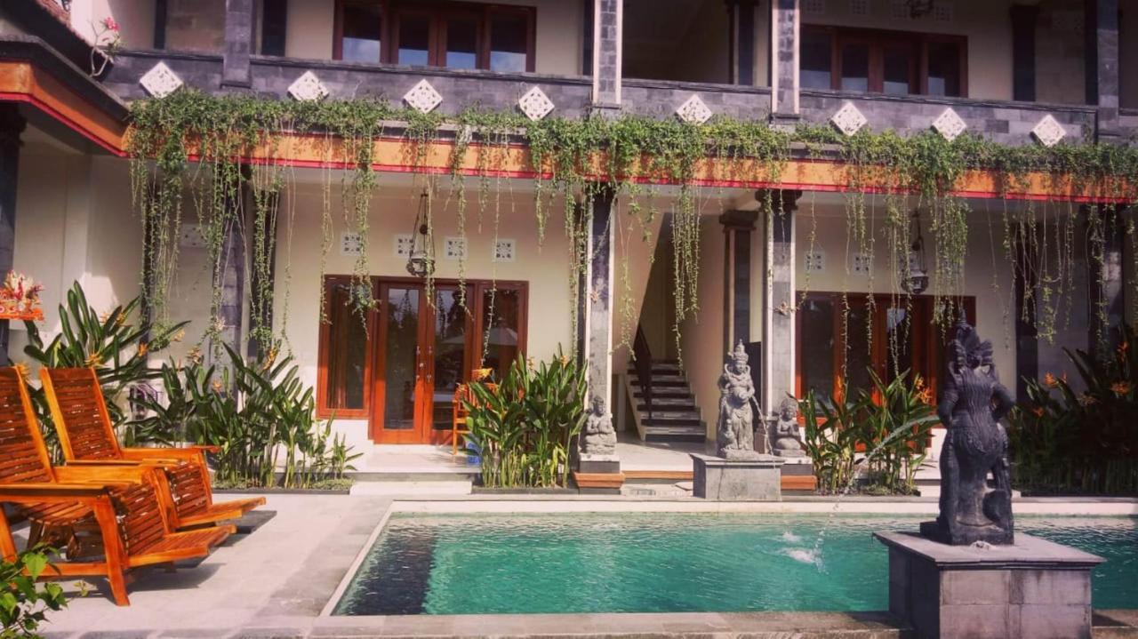 Pondok Ayu Homestay Ubud Esterno foto