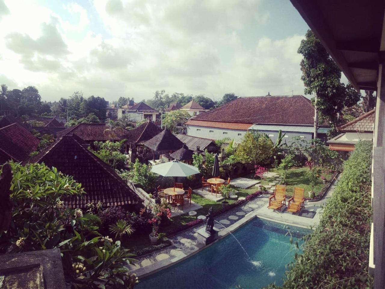 Pondok Ayu Homestay Ubud Esterno foto