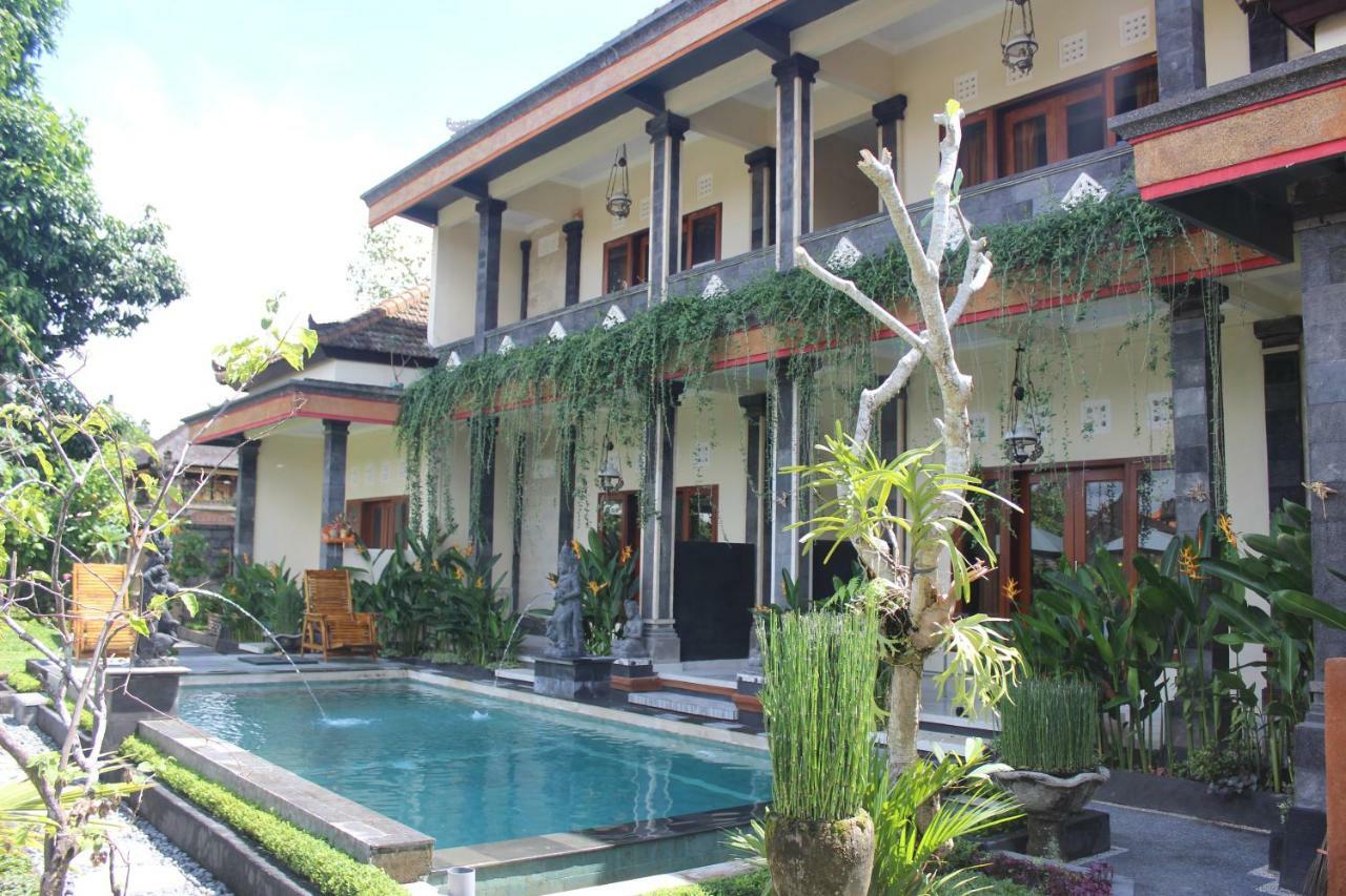 Pondok Ayu Homestay Ubud Esterno foto